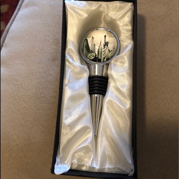 Wine Bottle Stopper - Picture 2 of 5